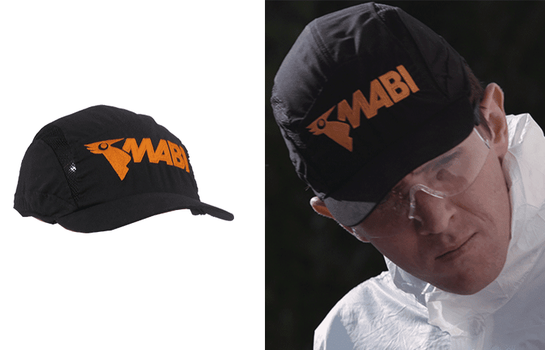 Bump cap with short visor